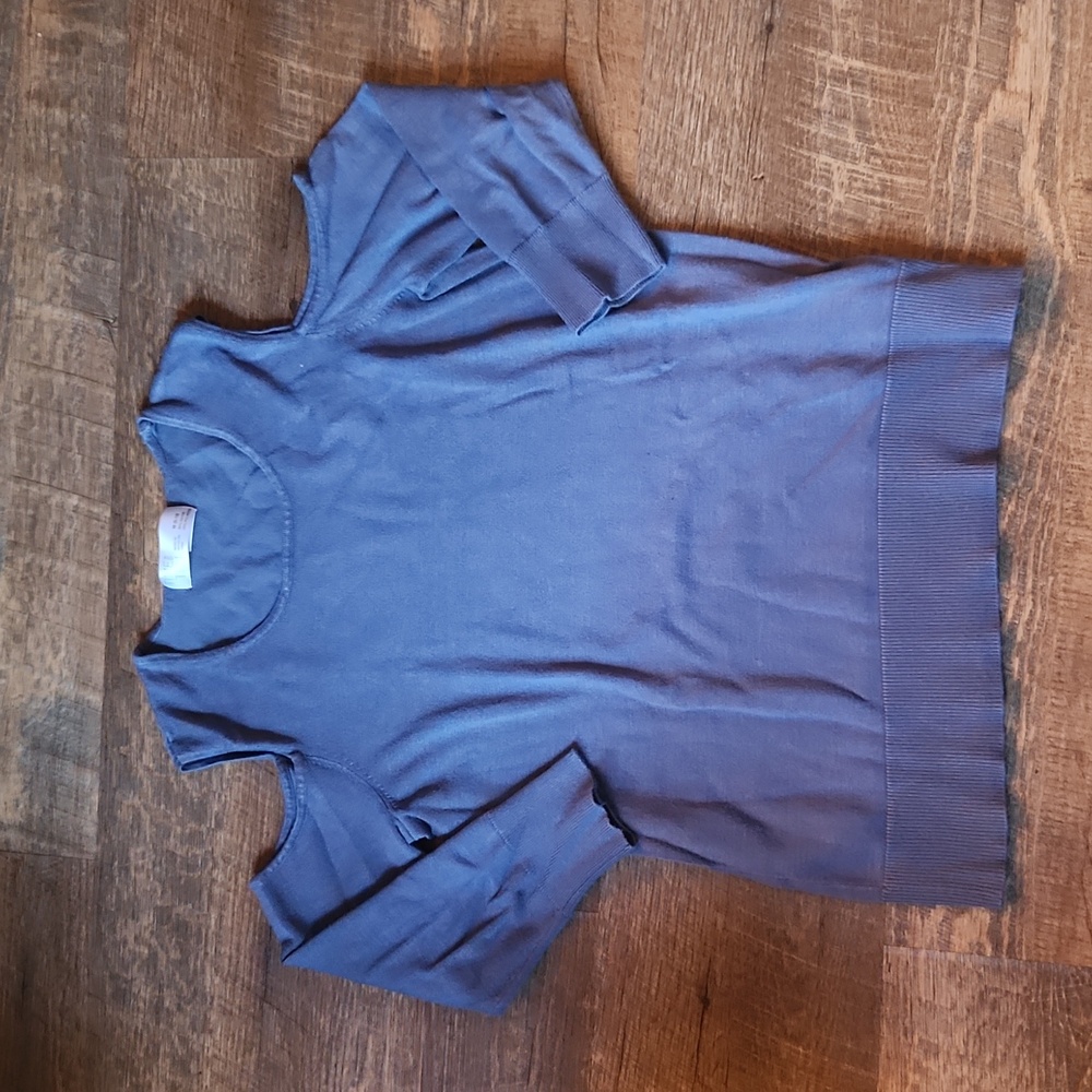 Cut-out shoulder top